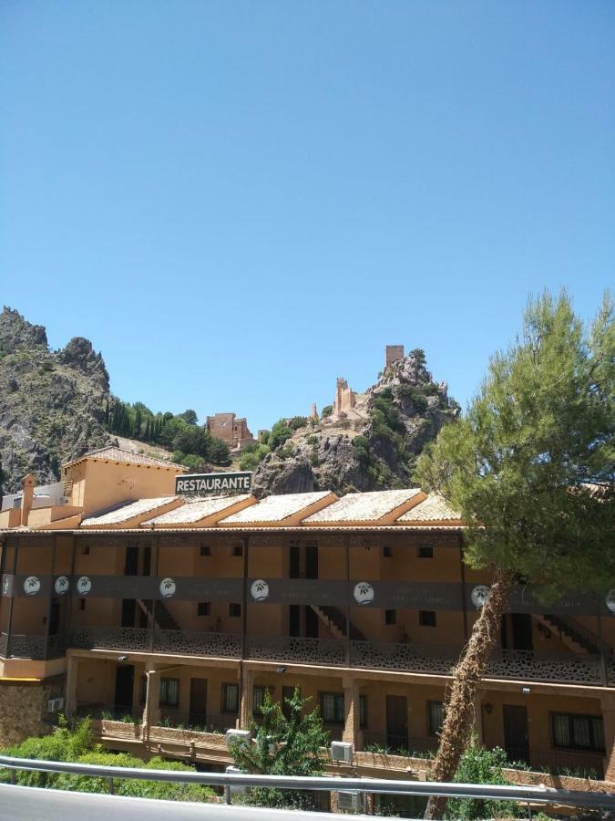 Alojamiento Mirador Del Castillo La Iruela Ngoại thất bức ảnh